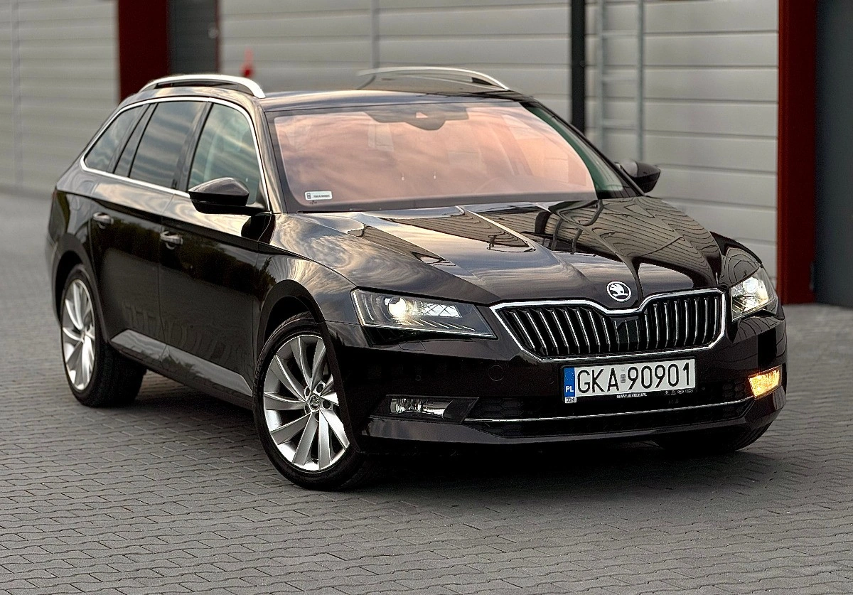 Skoda Superb - Główne zdjęcie
