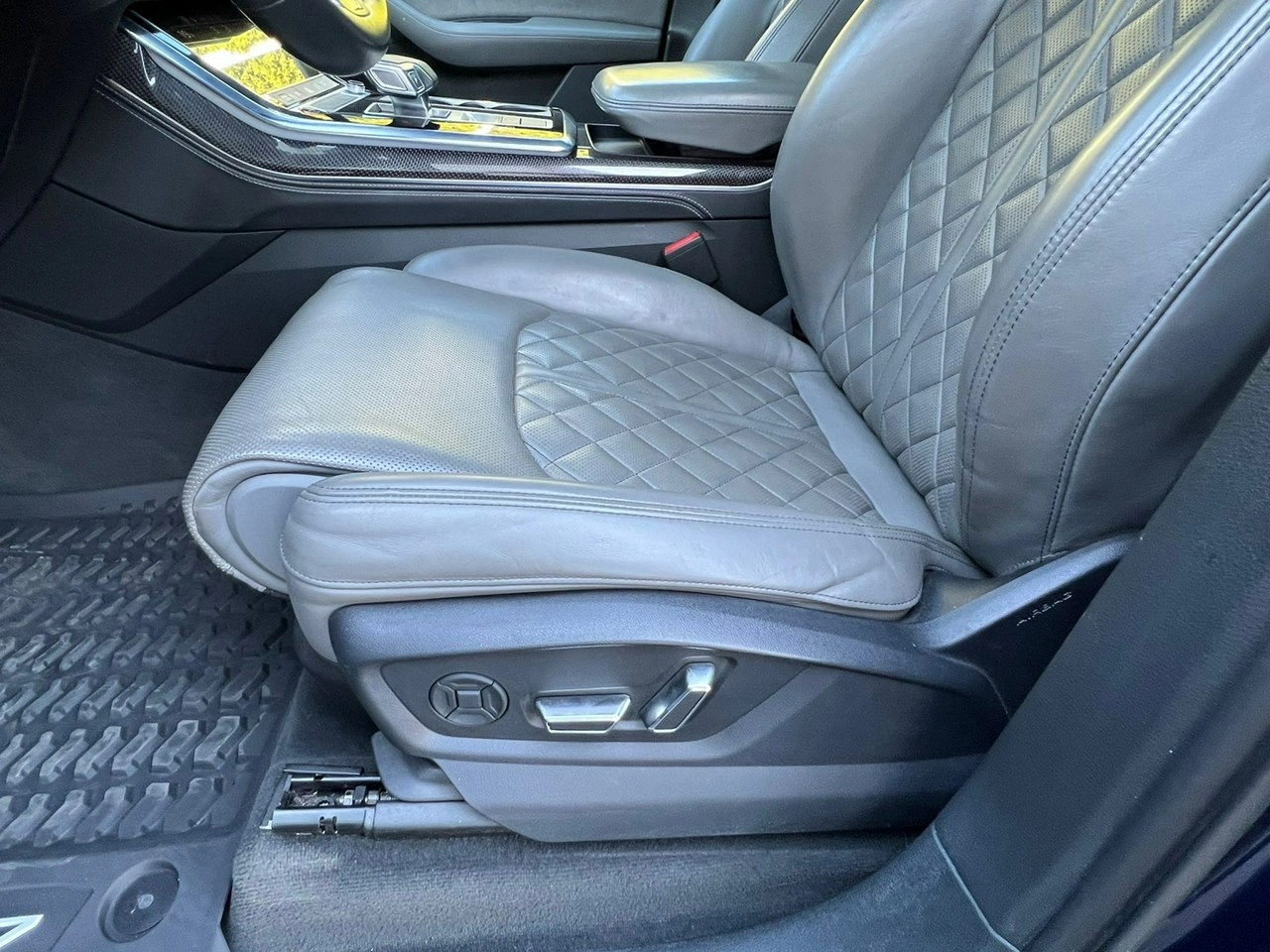 Audi SQ7 - Zdjęcie 10