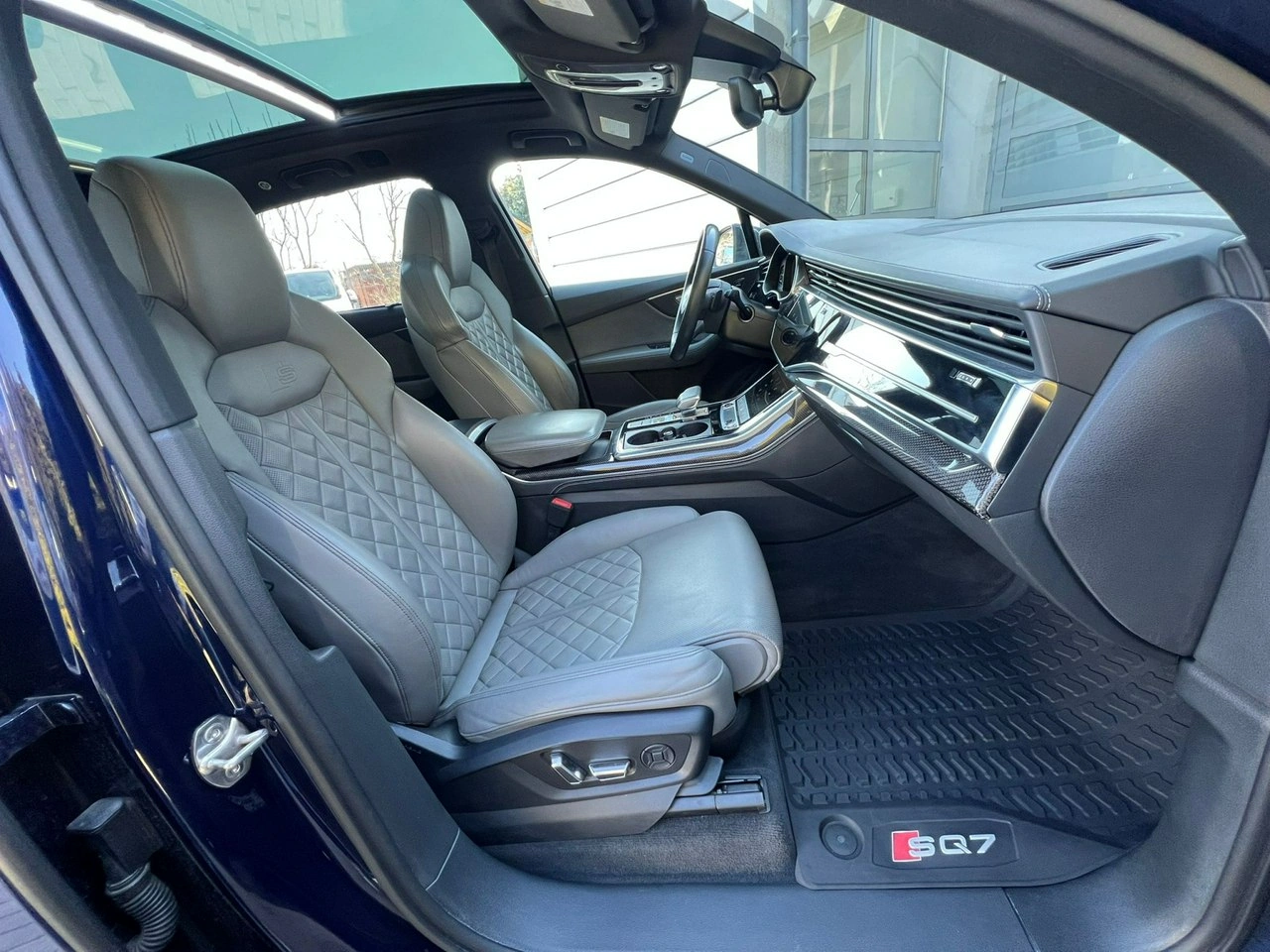 Audi SQ7 - Zdjęcie 14