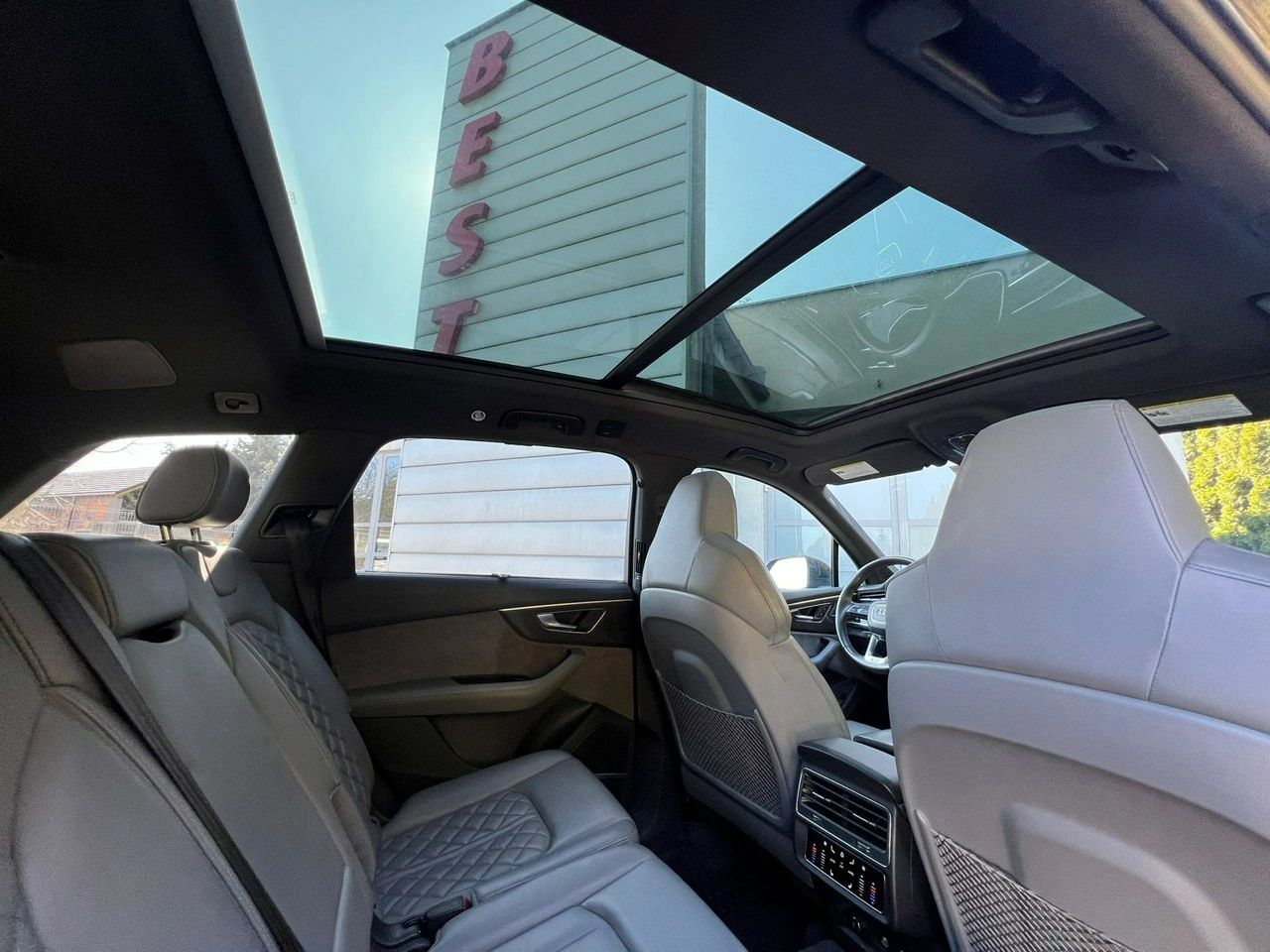 Audi SQ7 - Zdjęcie 21