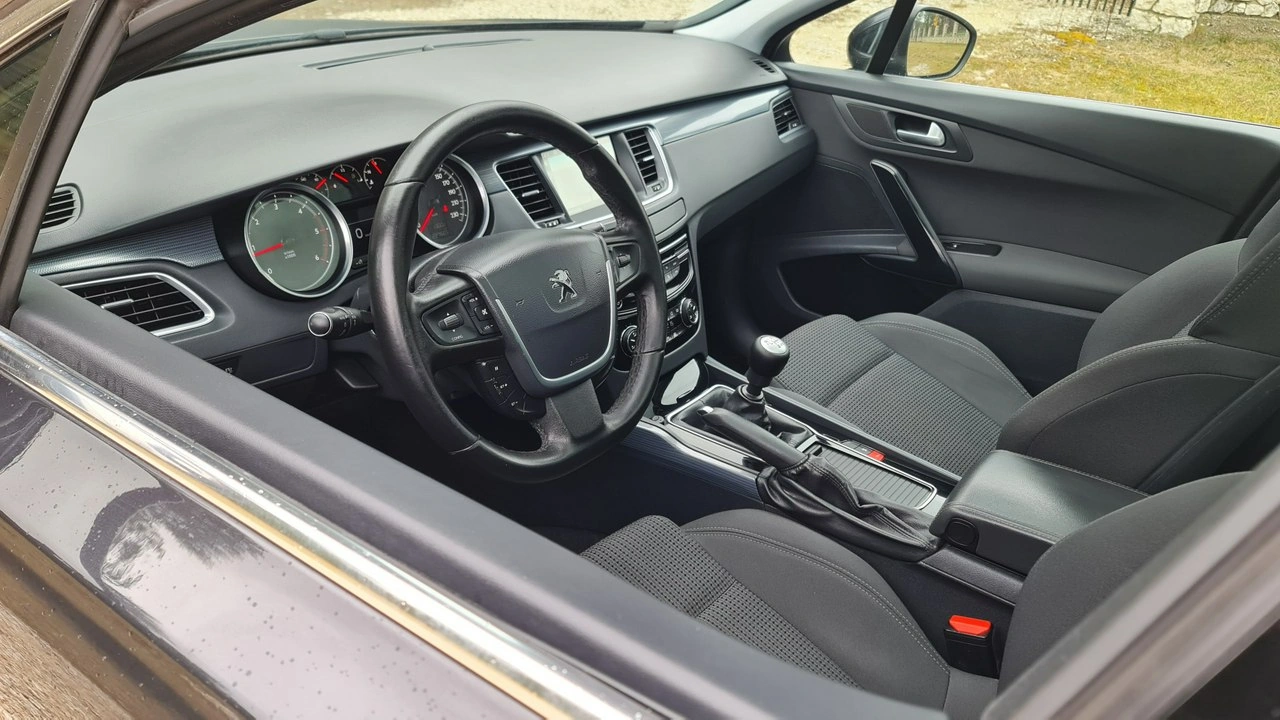 Peugeot 508 SW - Zdjęcie 10