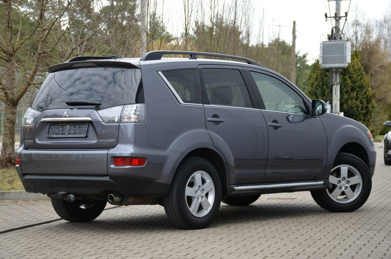 Mitsubishi Outlander - Zdjęcie 10