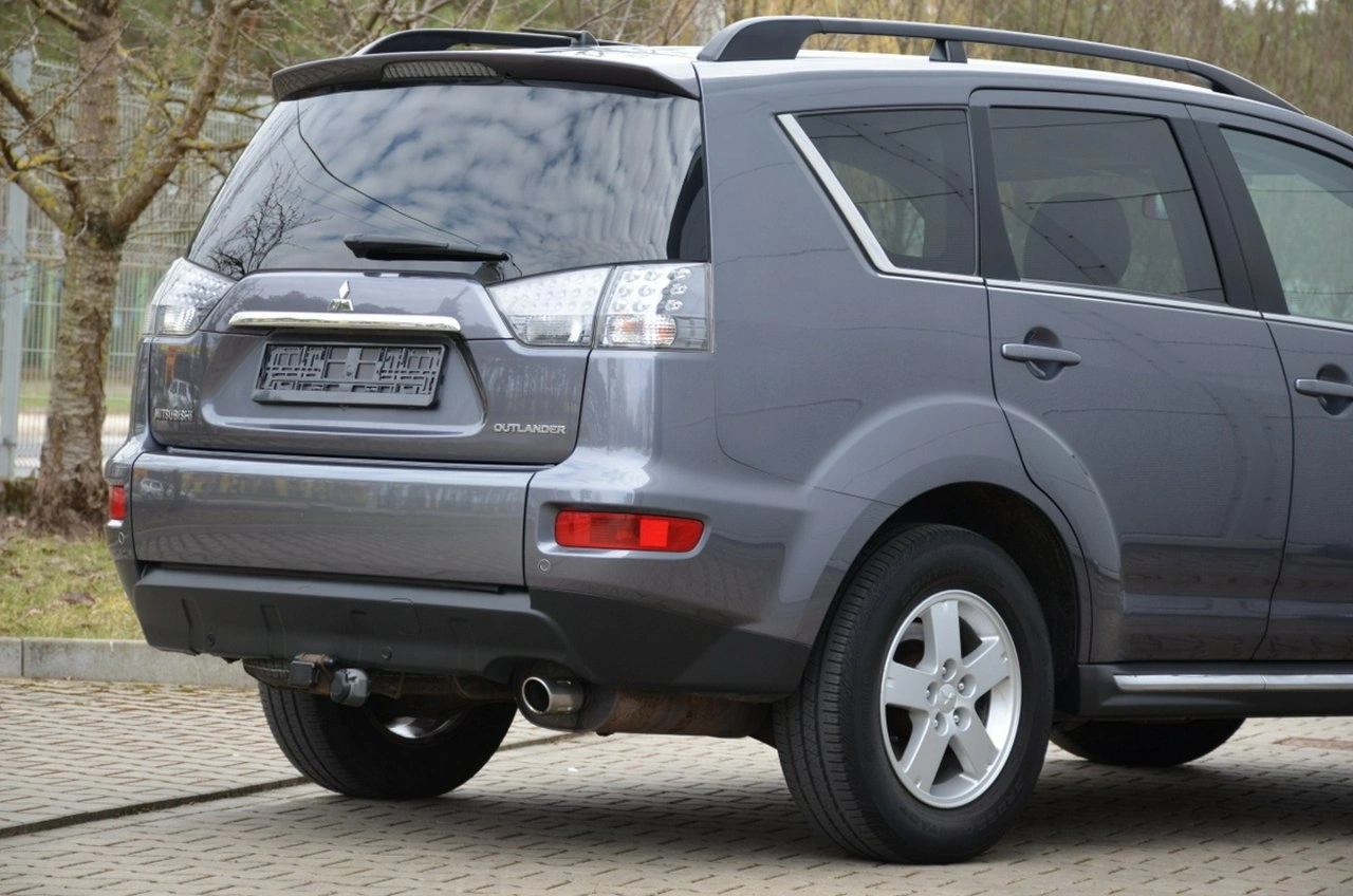 Mitsubishi Outlander - Zdjęcie 11