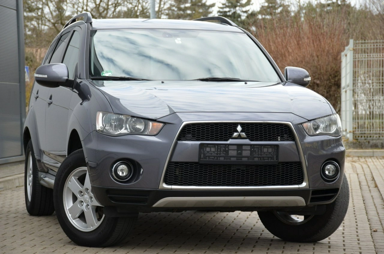 Mitsubishi Outlander - Zdjęcie 12