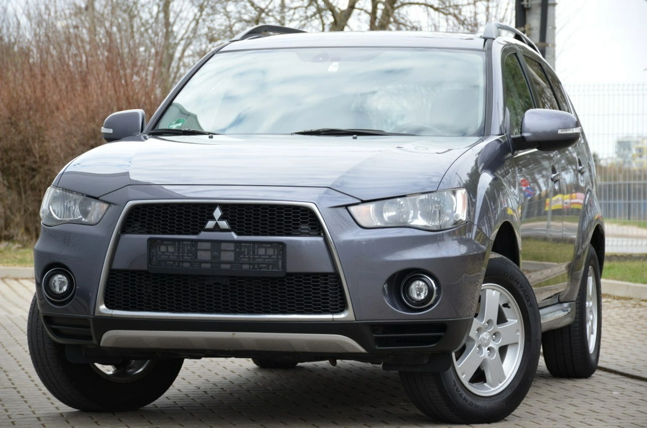 Mitsubishi Outlander - Główne zdjęcie