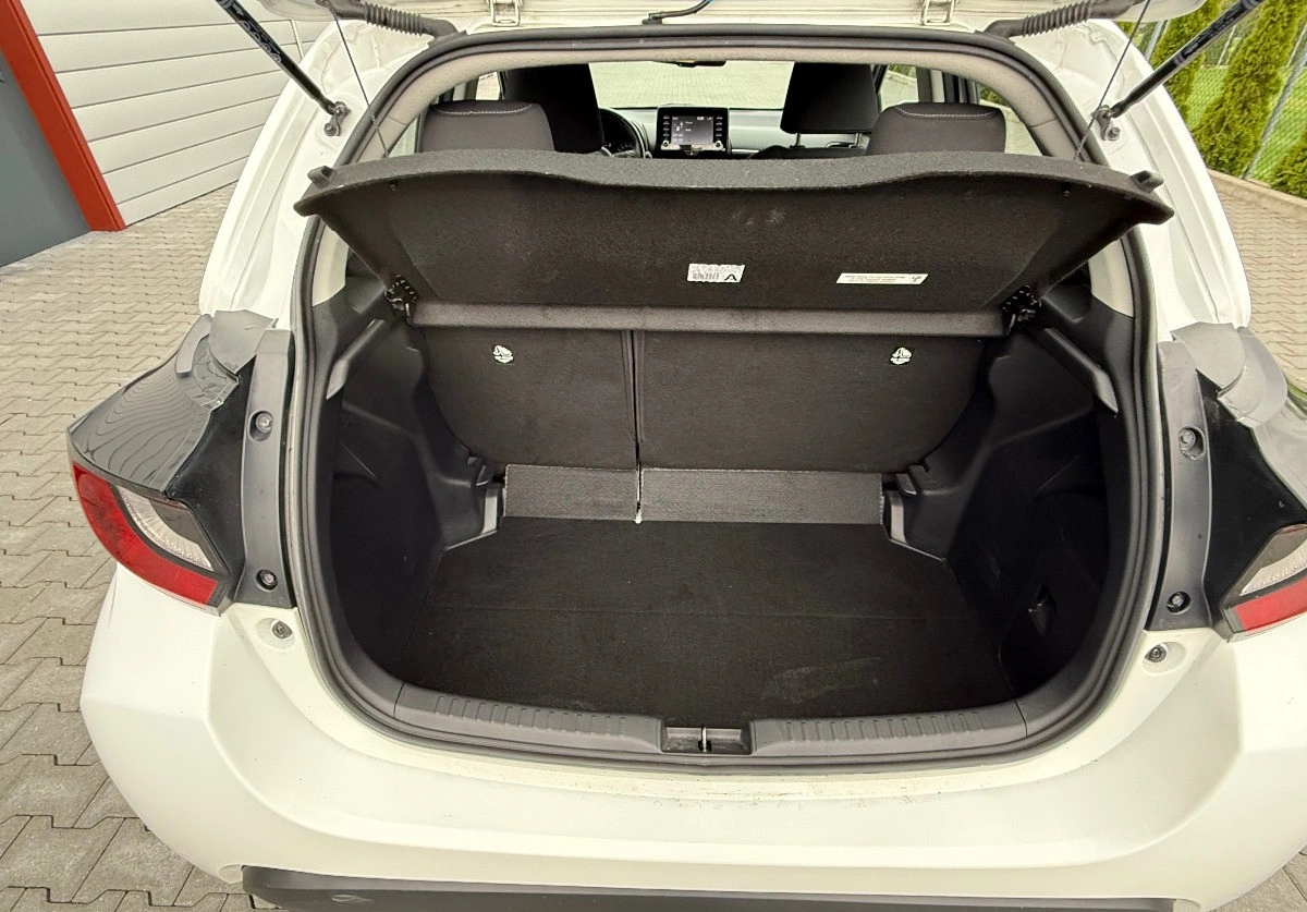 Toyota Yaris - Zdjęcie 16