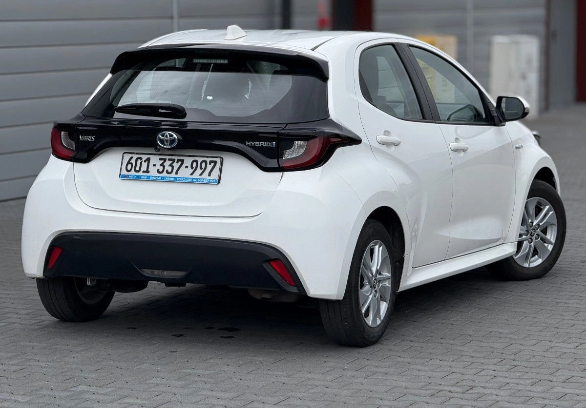 Toyota Yaris - Zdjęcie 6