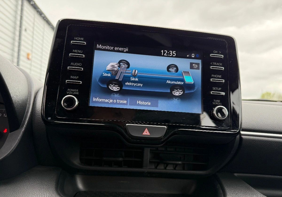 Toyota Yaris - Zdjęcie 28