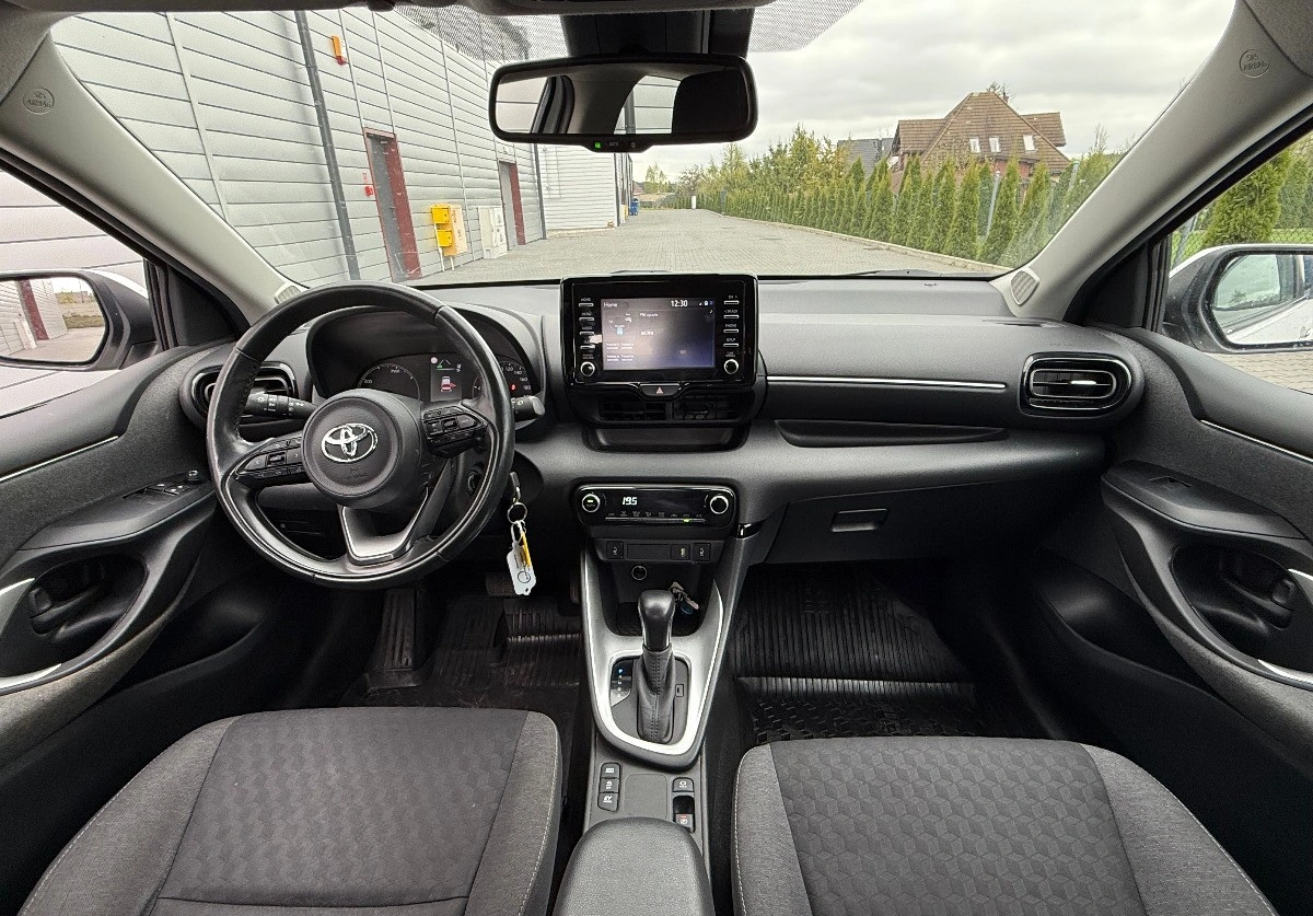 Toyota Yaris - Zdjęcie 20