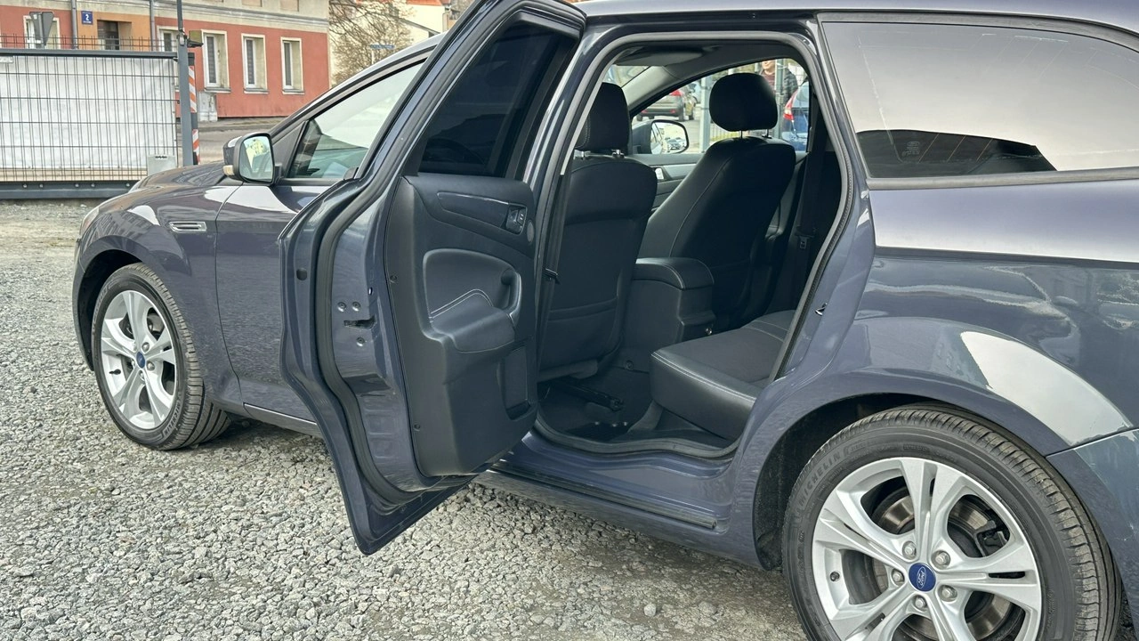 Ford Mondeo - Zdjęcie 20