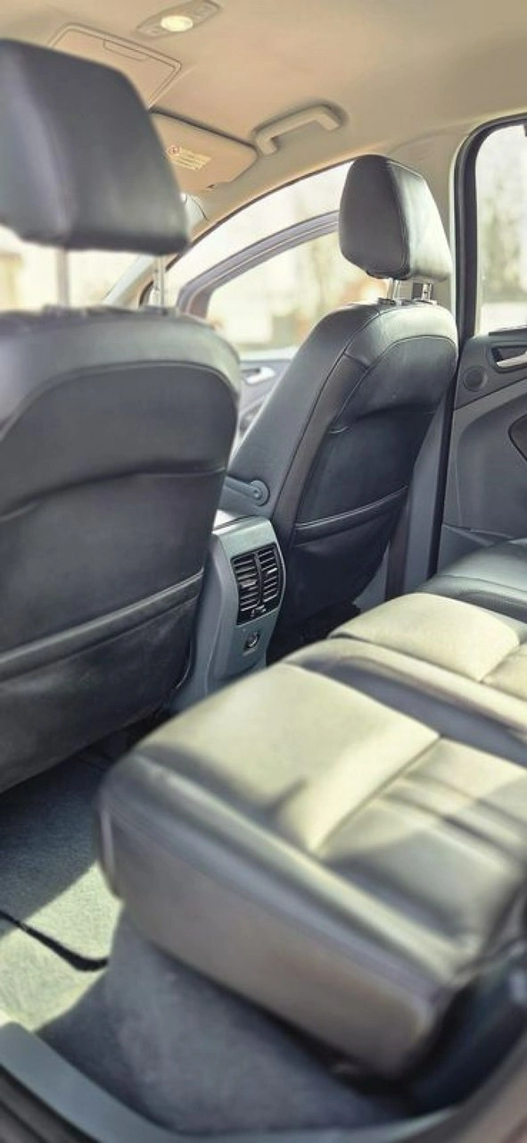 Ford C-MAX - Zdjęcie 24