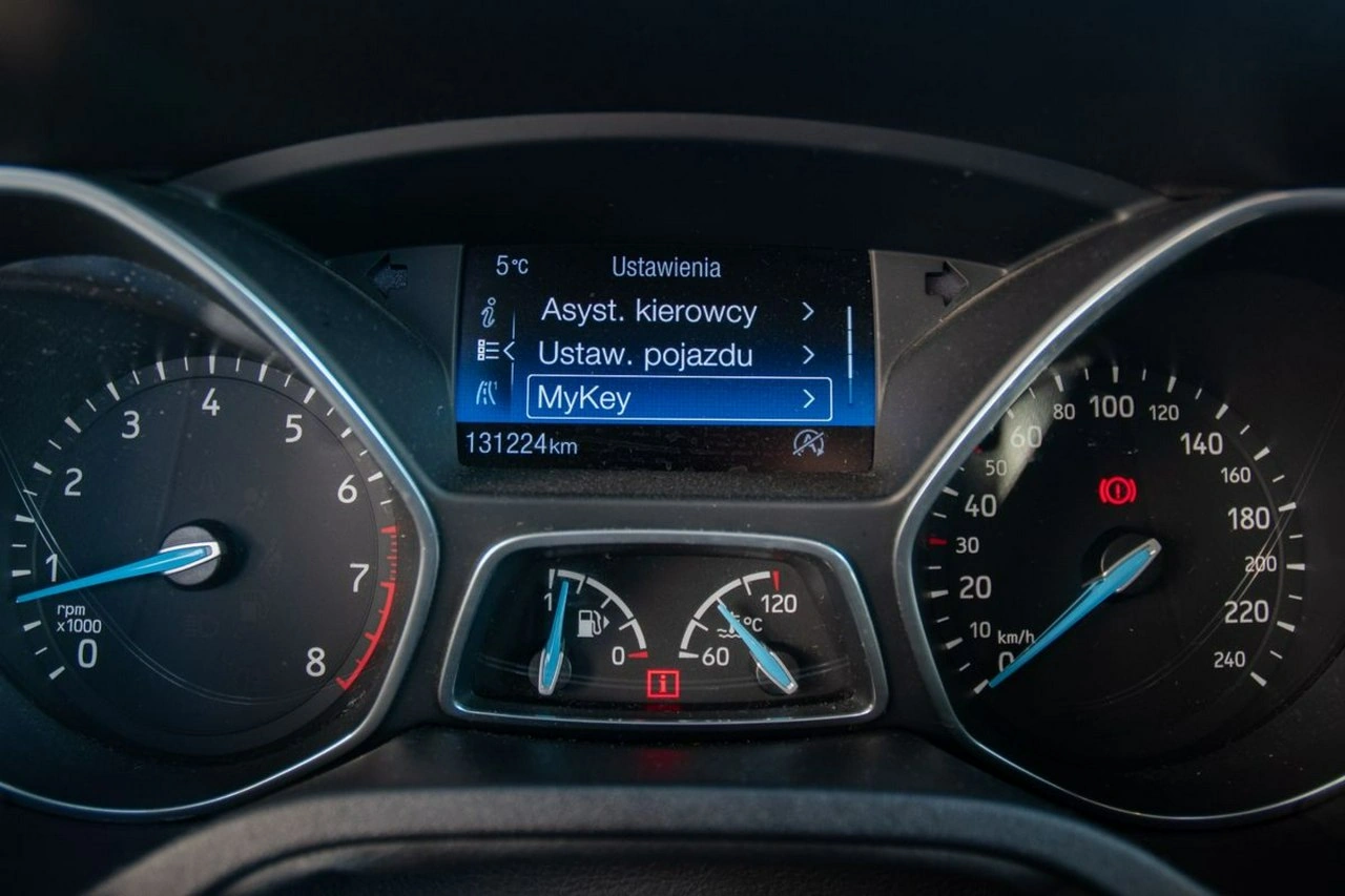 Ford Focus - Zdjęcie 15