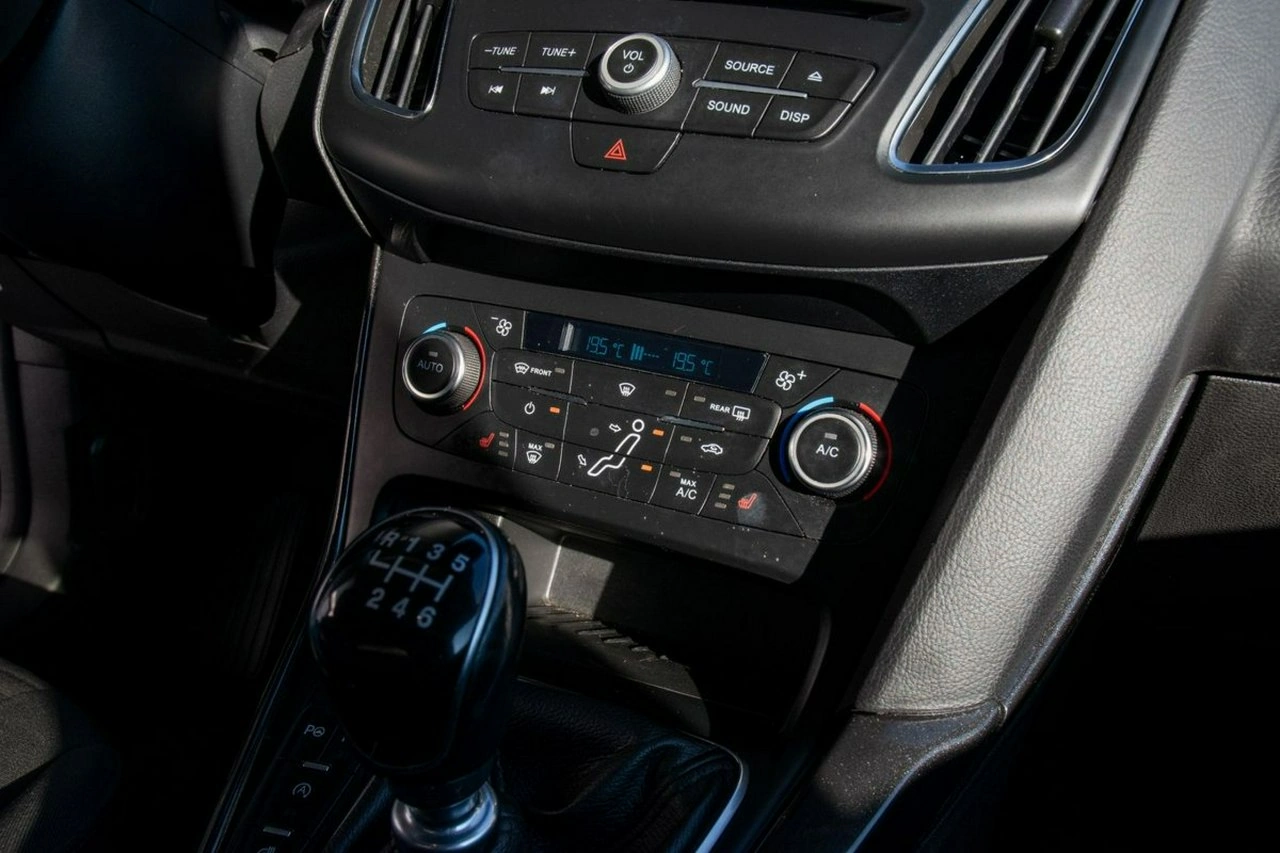 Ford Focus - Zdjęcie 17