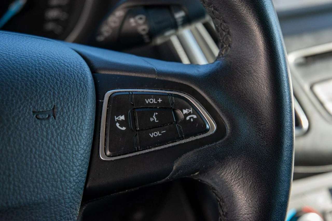 Ford Focus - Zdjęcie 19