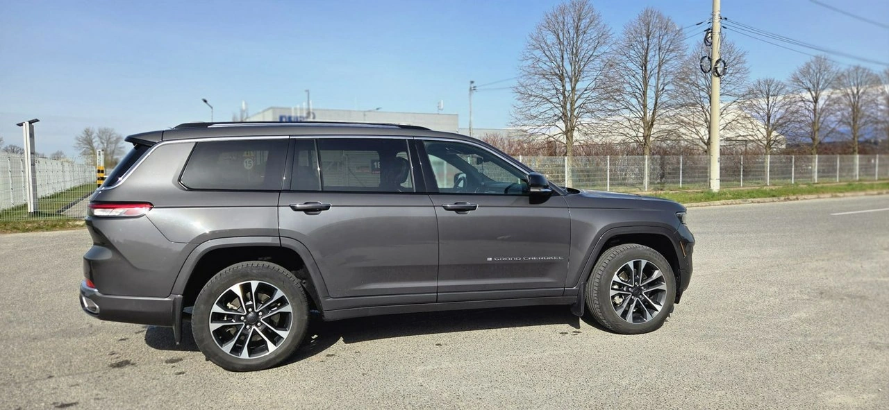 Jeep Grand Cherokee - Zdjęcie 15