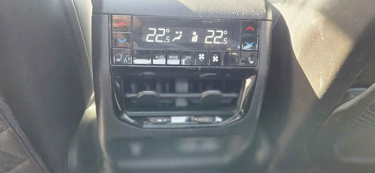 Jeep Grand Cherokee - Zdjęcie 28