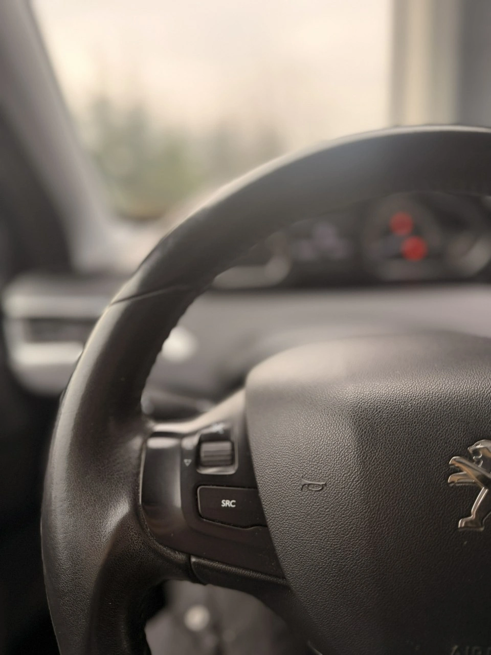 Peugeot 2008 - Zdjęcie 26
