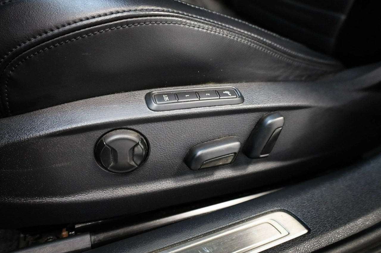 Volkswagen Passat - Zdjęcie 15