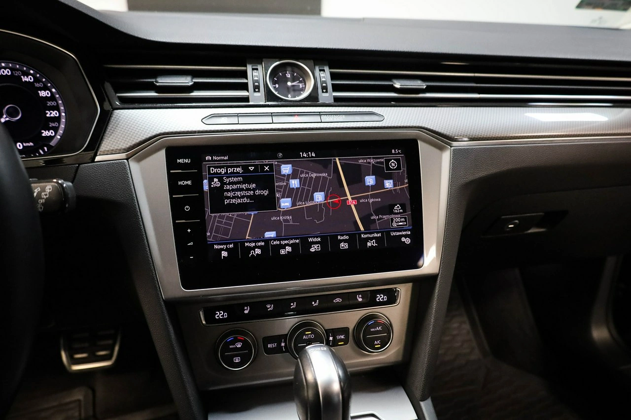 Volkswagen Passat - Zdjęcie 17