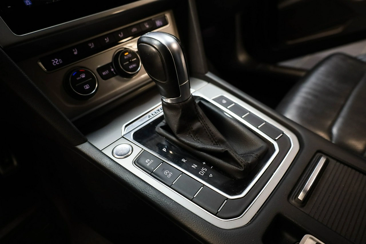 Volkswagen Passat - Zdjęcie 19