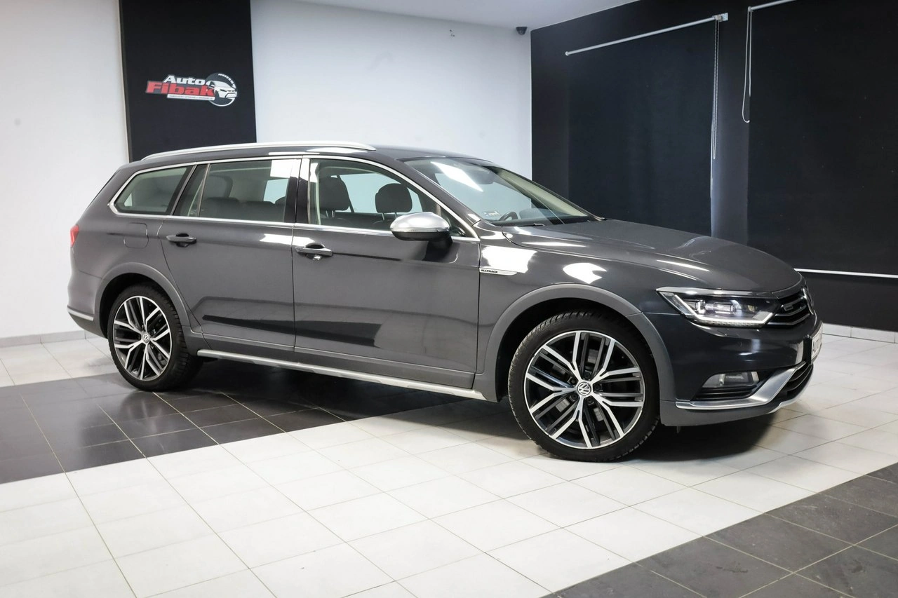 Volkswagen Passat - Zdjęcie 1