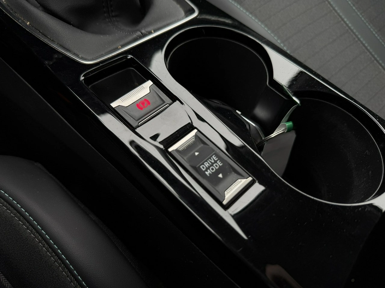 Peugeot 2008 - Zdjęcie 12