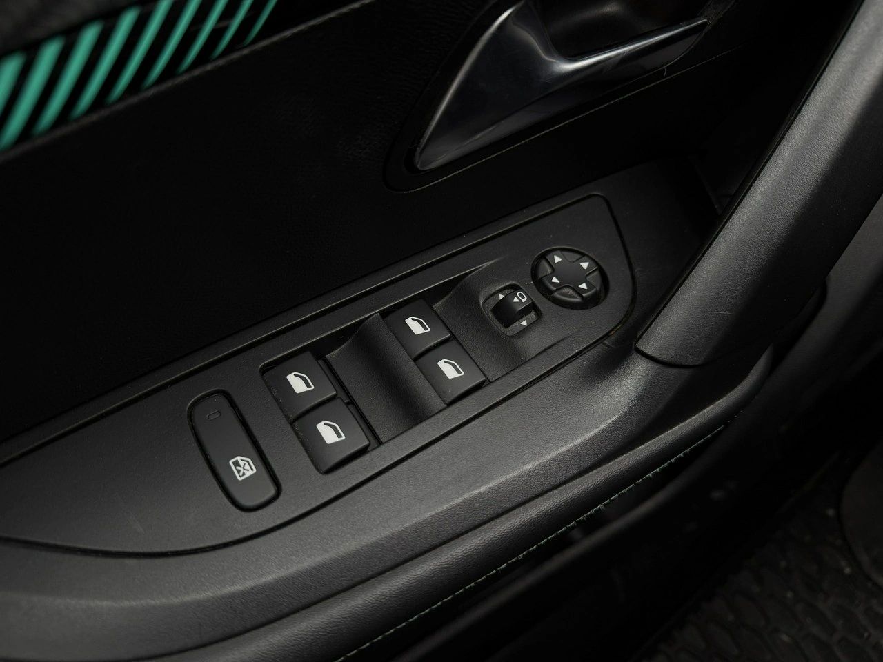 Peugeot 2008 - Zdjęcie 13