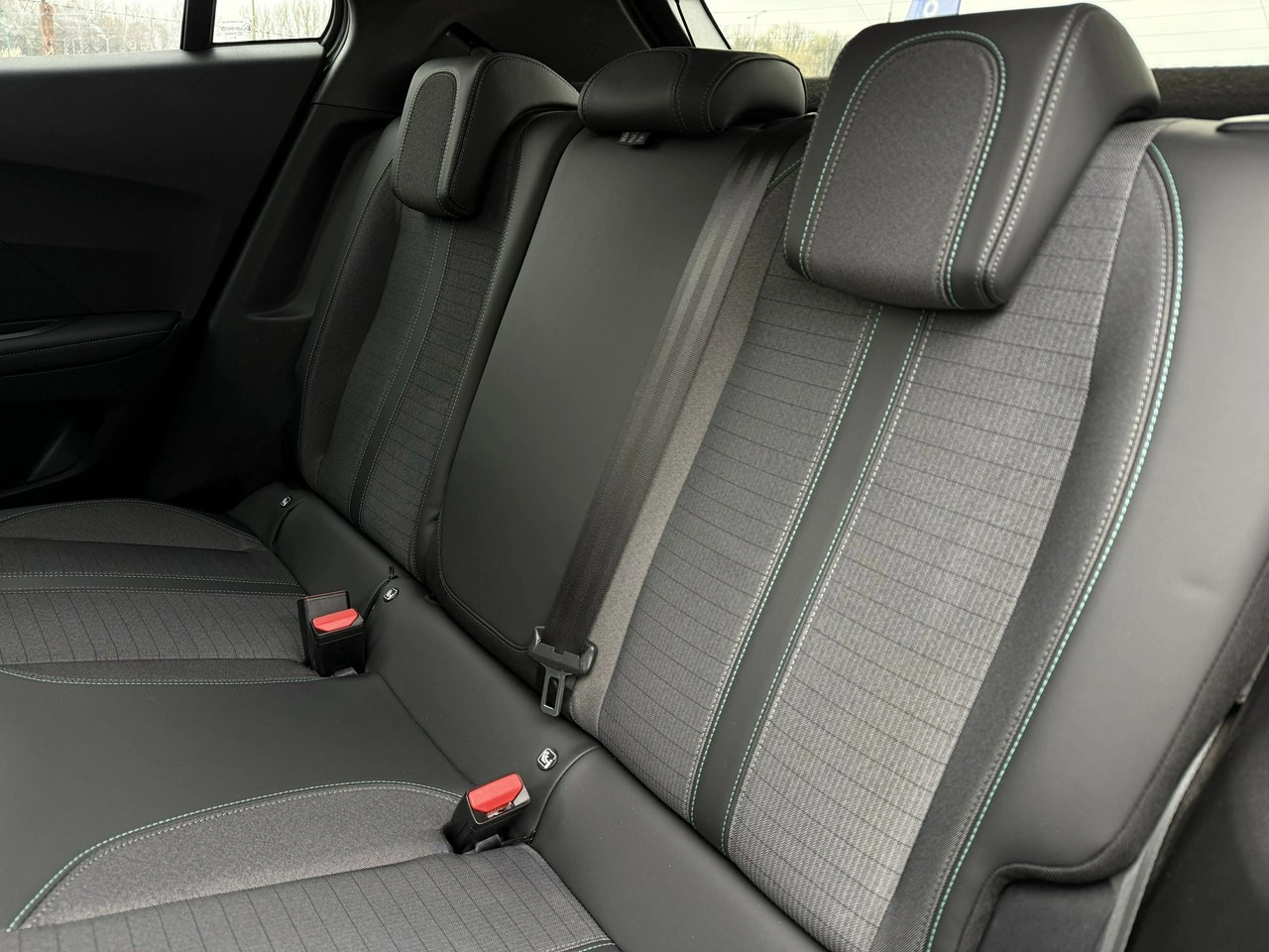 Peugeot 2008 - Zdjęcie 32