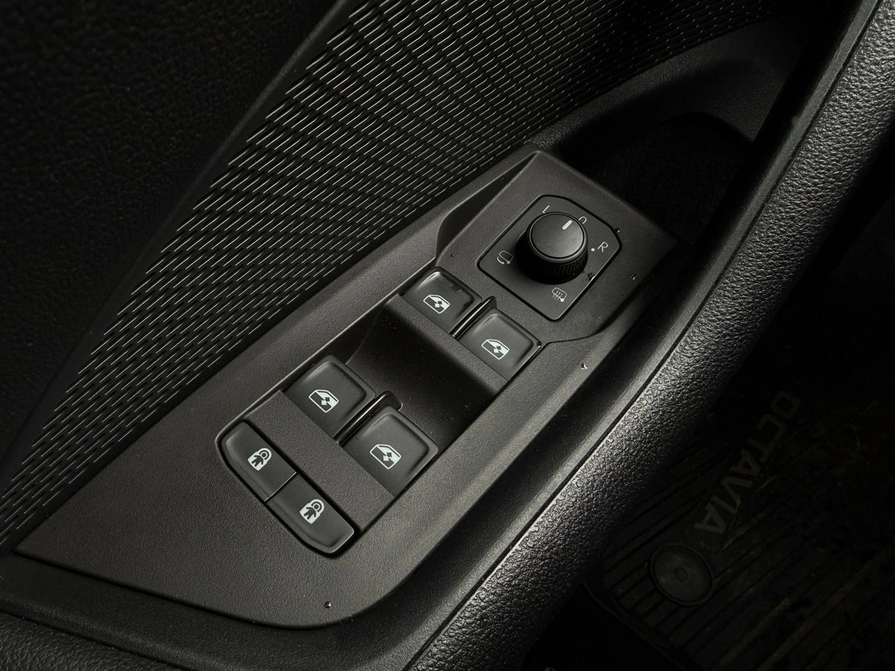 Skoda Octavia - Zdjęcie 21