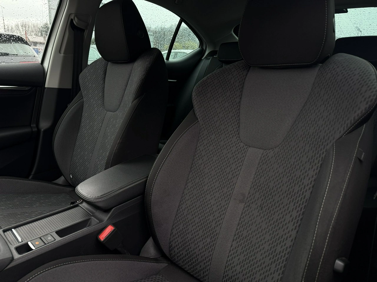 Skoda Octavia - Zdjęcie 8