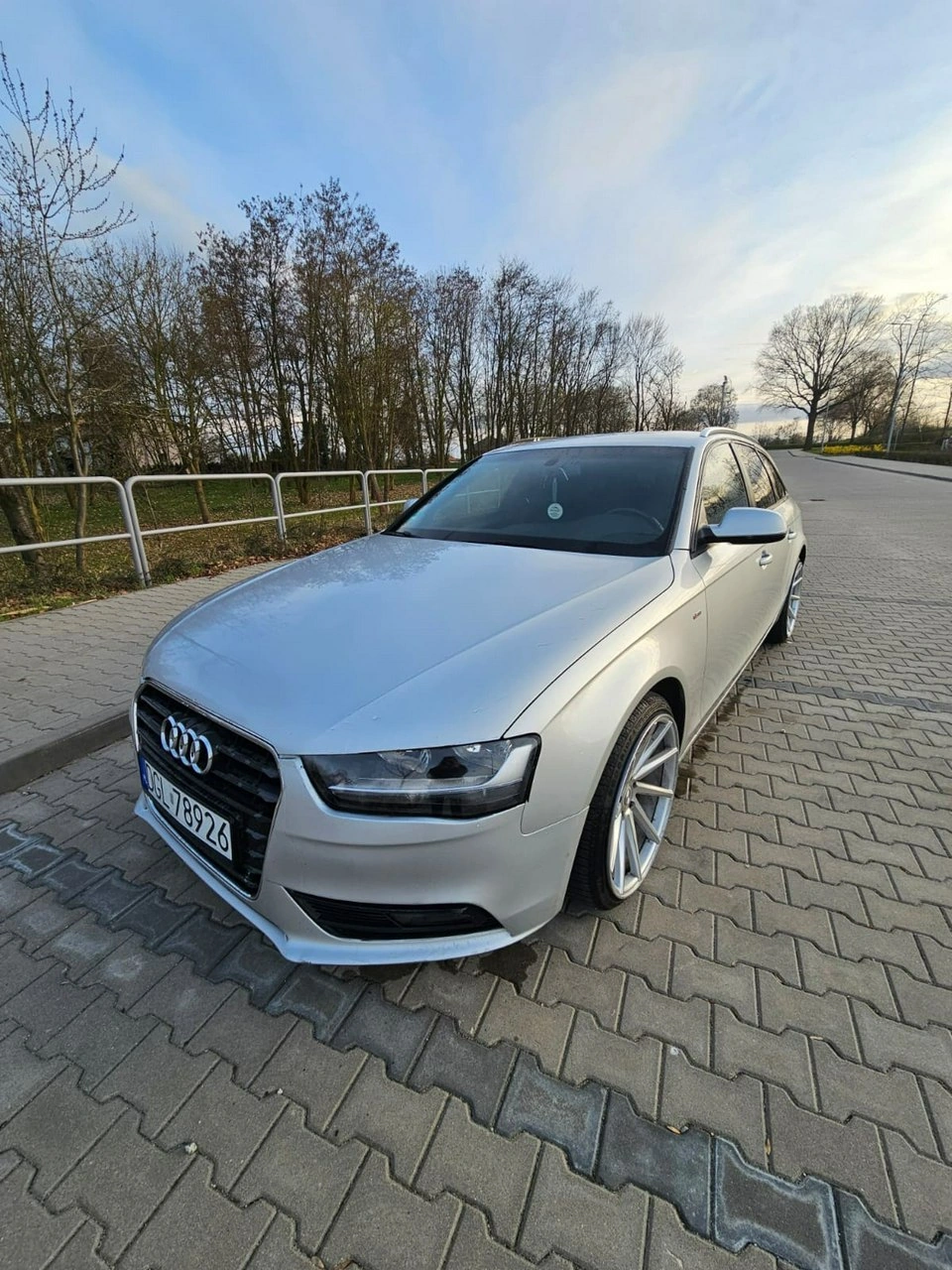 Audi A4 - Główne zdjęcie