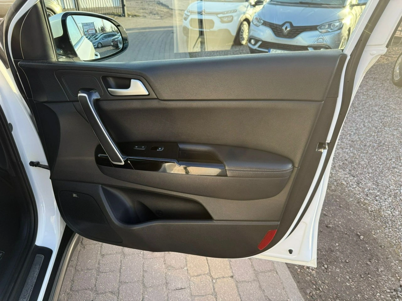 Kia Sportage - Zdjęcie 11