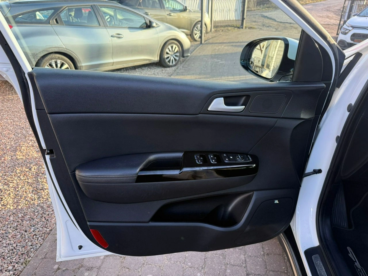 Kia Sportage - Zdjęcie 12