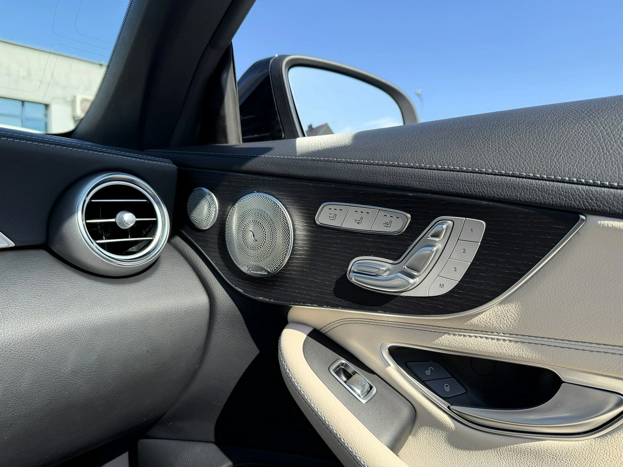 Mercedes C 300 - Zdjęcie 24