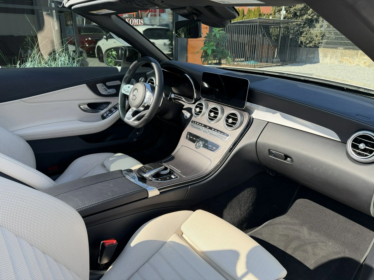 Mercedes C 300 - Zdjęcie 23