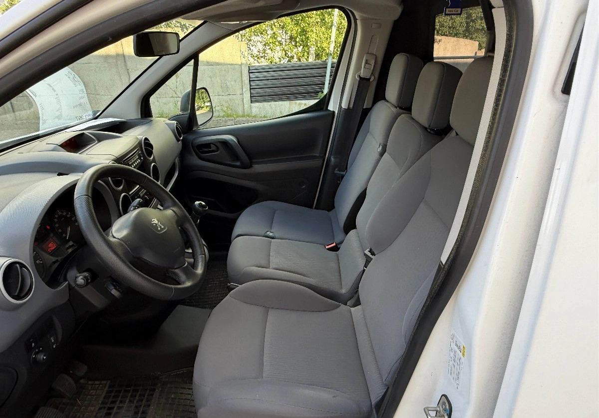 Peugeot Partner - Zdjęcie 13