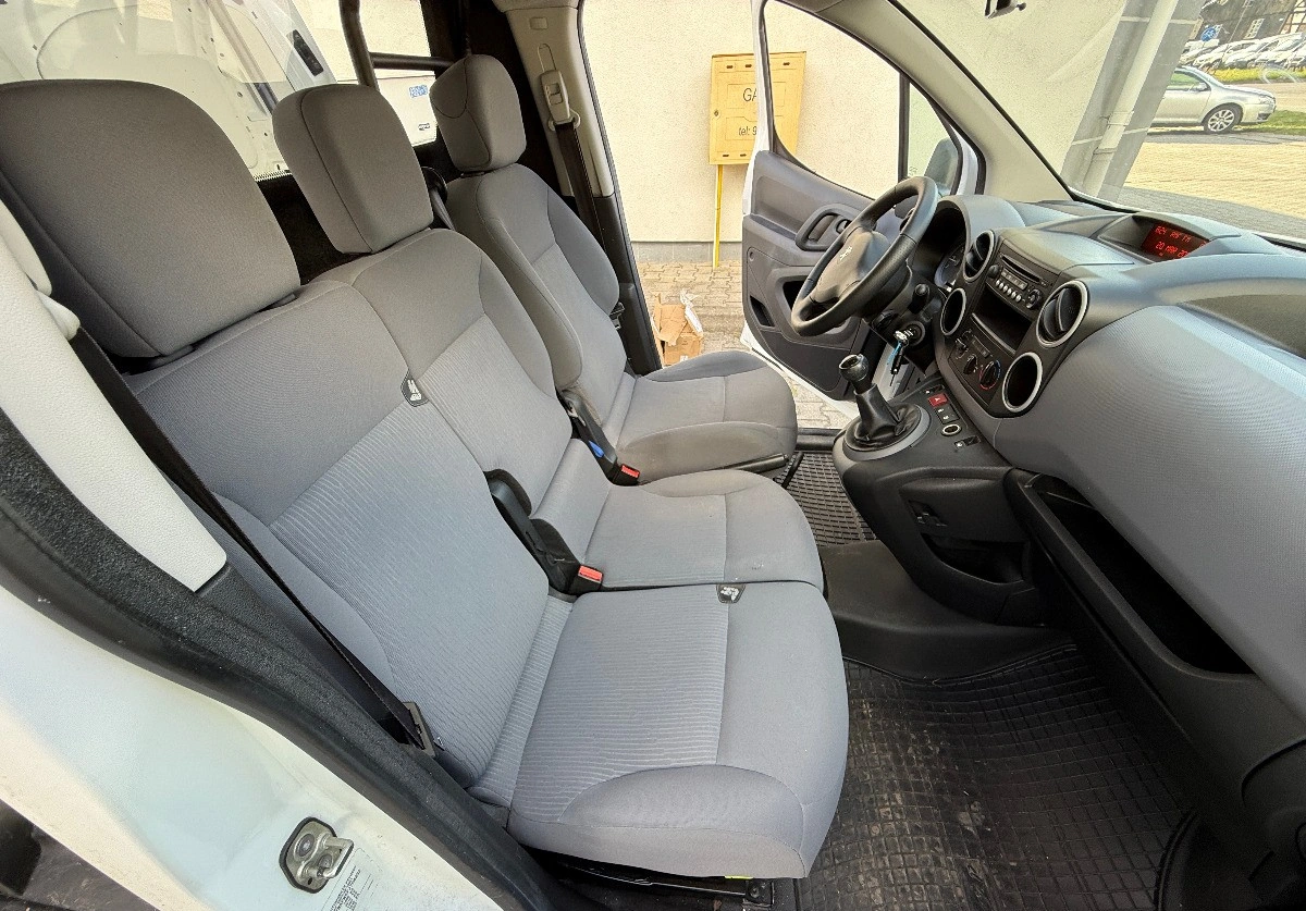 Peugeot Partner - Zdjęcie 18