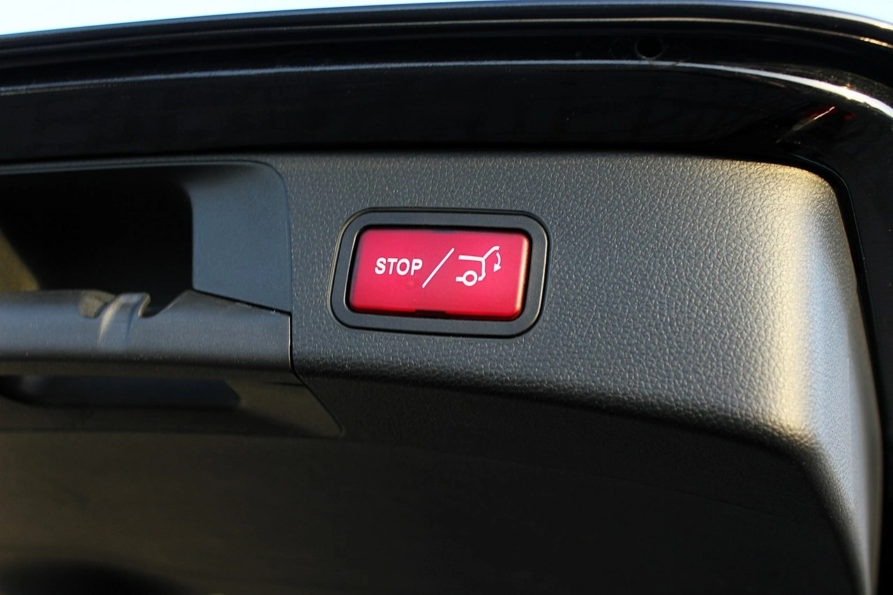 Mercedes C 200 - Zdjęcie 21