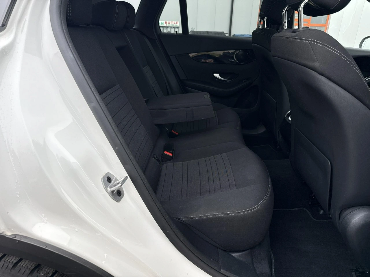 Mercedes GLC 200 - Zdjęcie 18