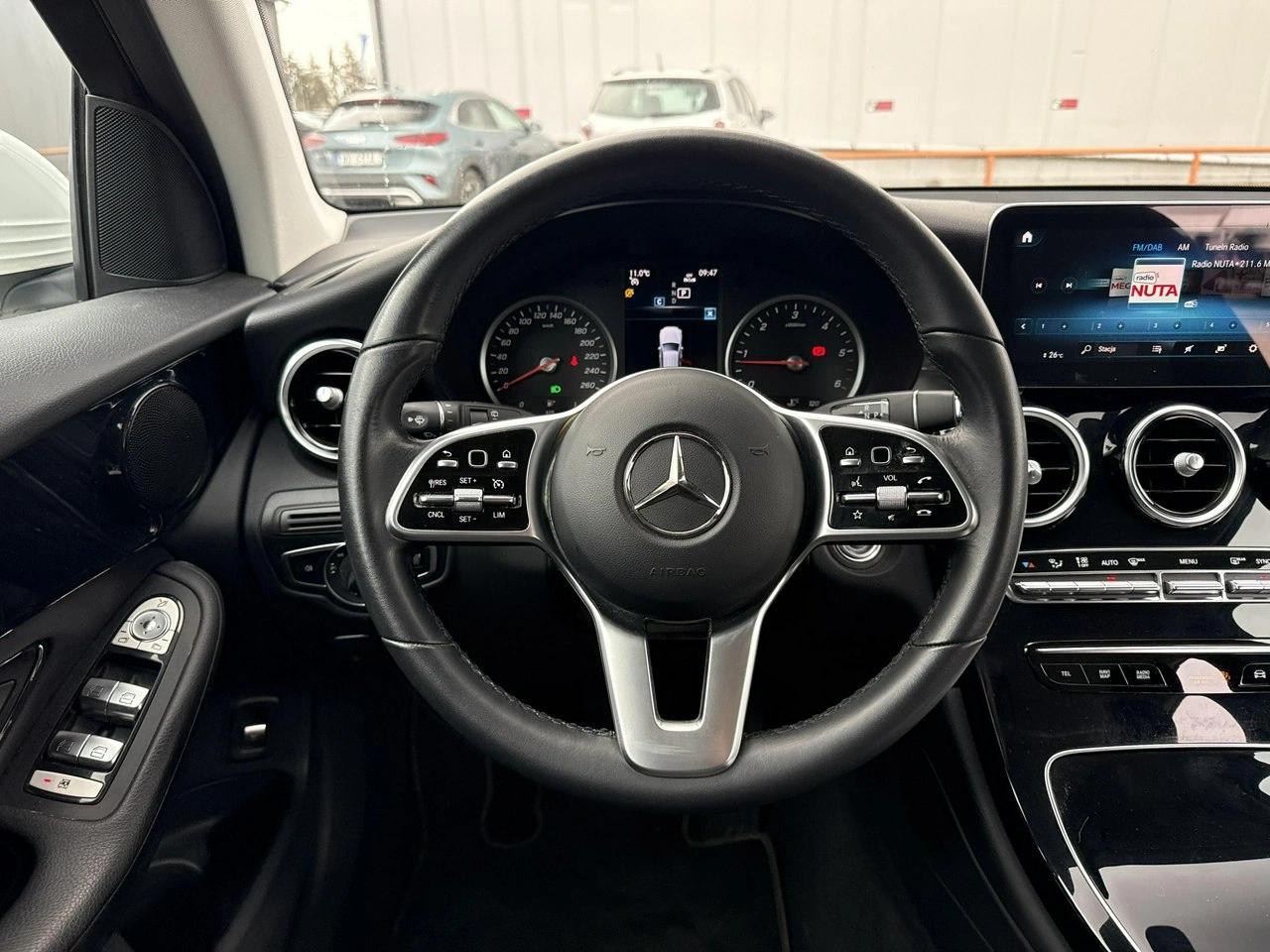 Mercedes GLC 200 - Zdjęcie 25