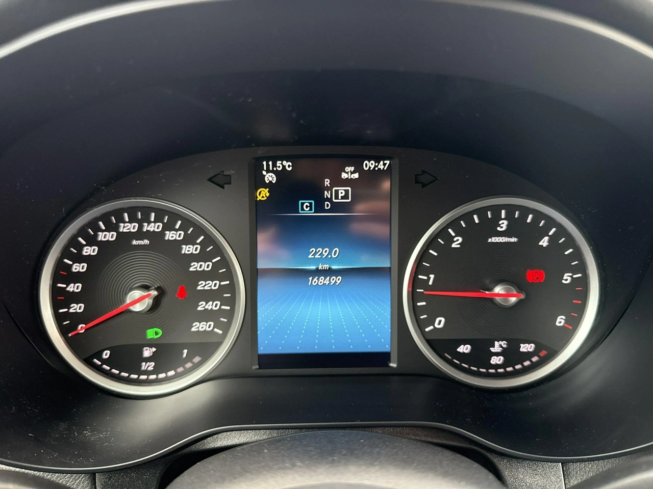 Mercedes GLC 200 - Zdjęcie 26