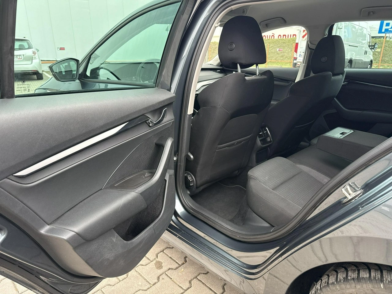 Skoda Octavia - Zdjęcie 13