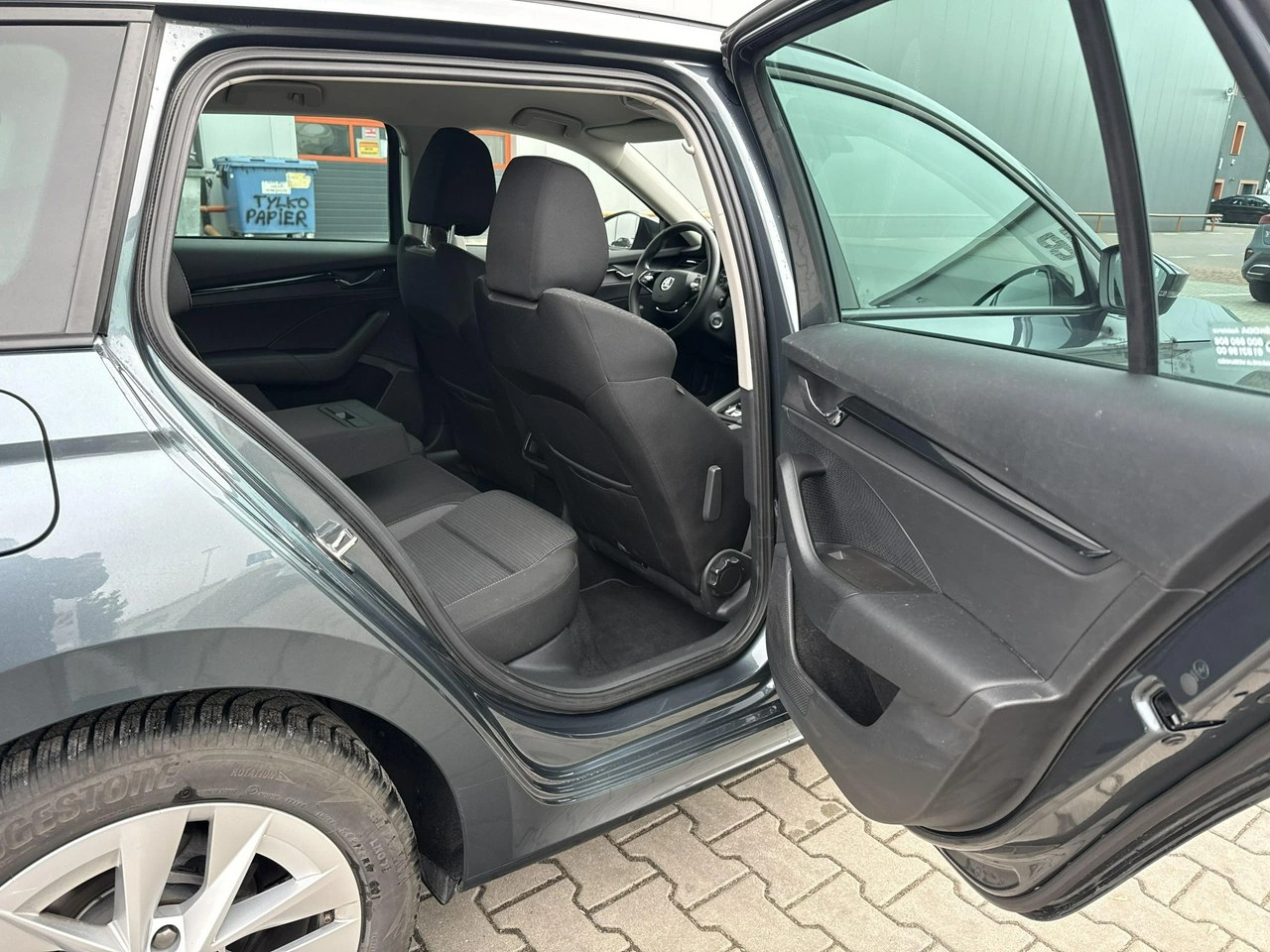 Skoda Octavia - Zdjęcie 17