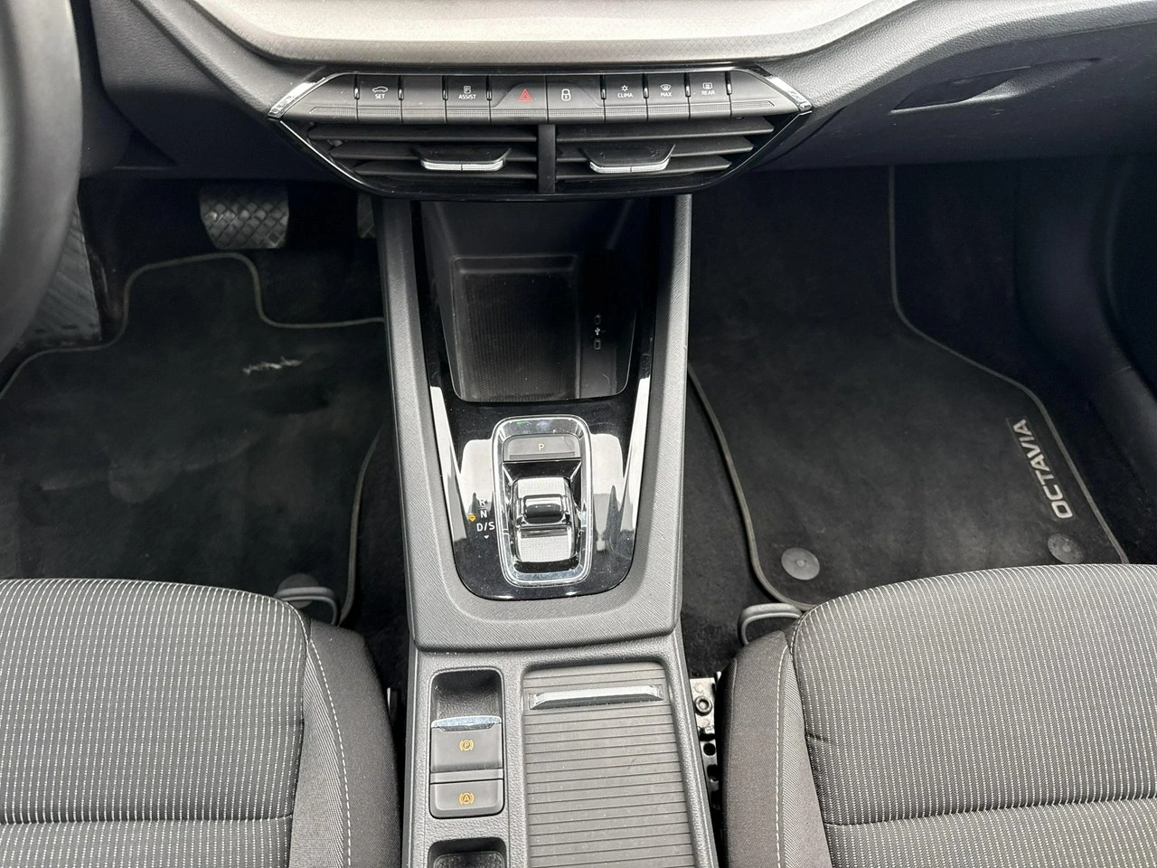 Skoda Octavia - Zdjęcie 24