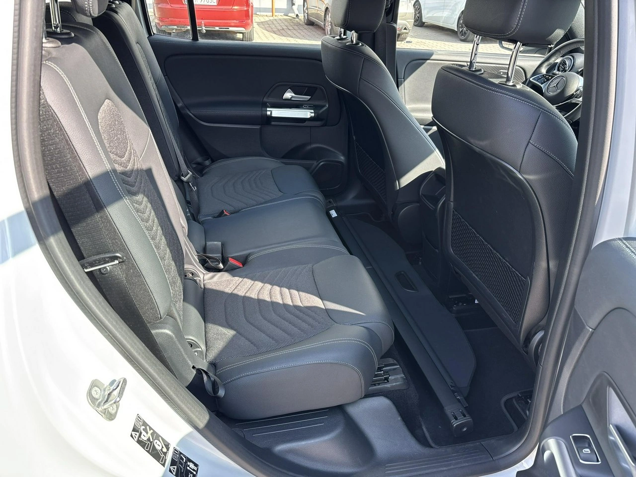 Mercedes EQB - Zdjęcie 17