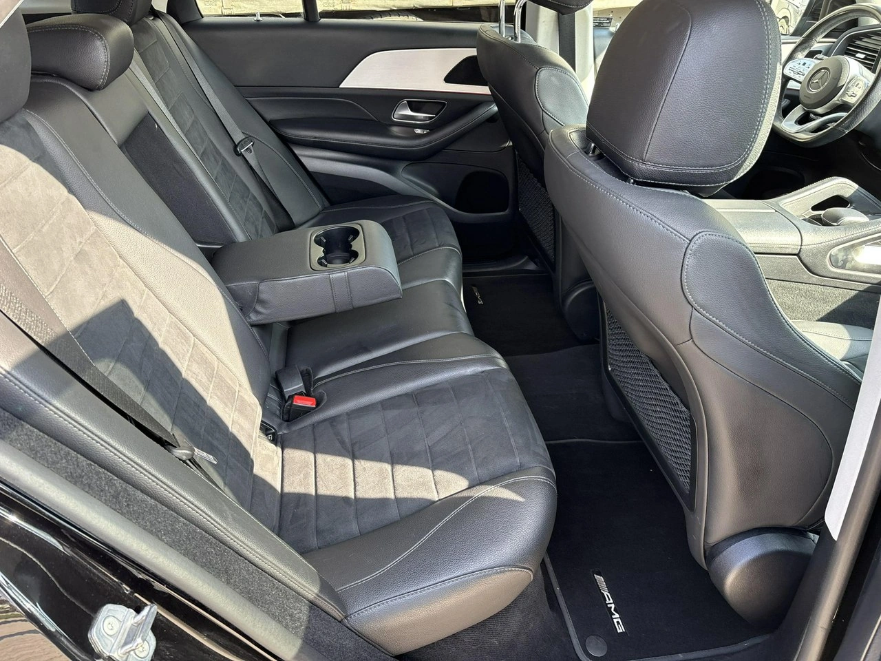 Mercedes GLE 300 - Zdjęcie 16