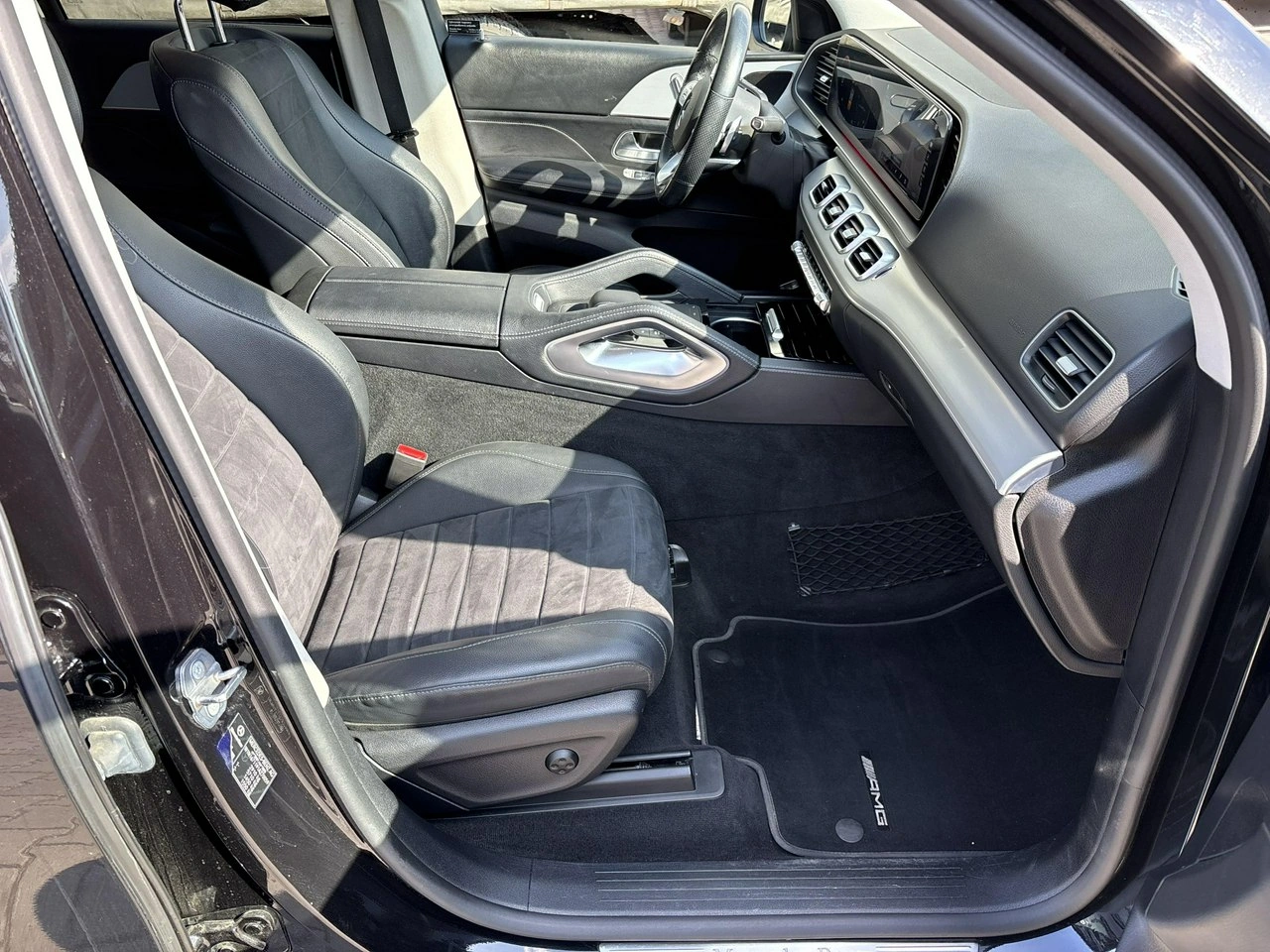 Mercedes GLE 300 - Zdjęcie 19