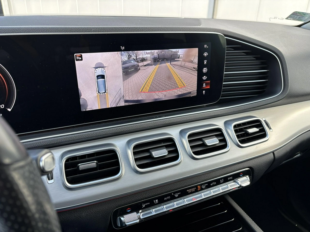 Mercedes GLE 300 - Zdjęcie 22