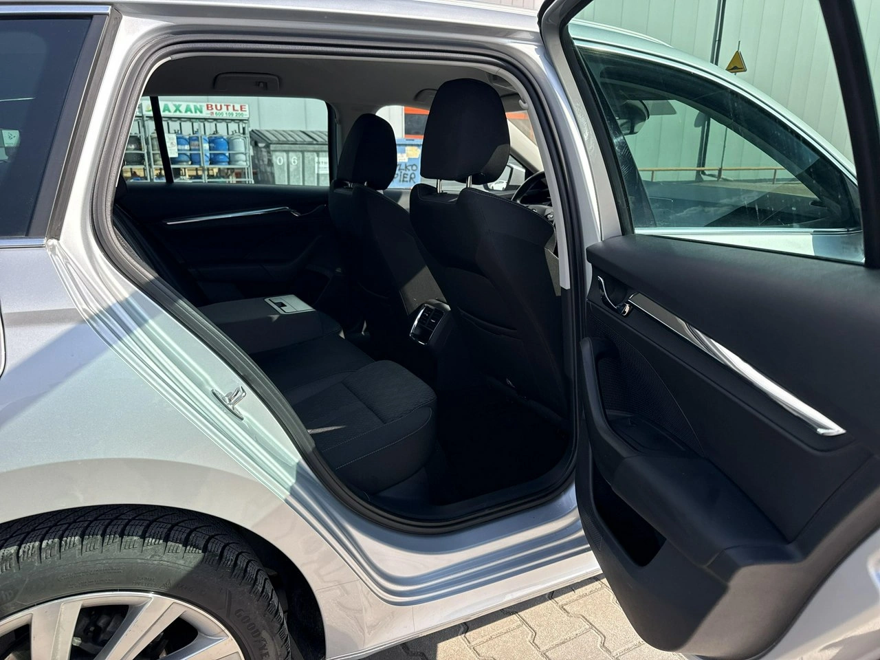 Skoda Octavia - Zdjęcie 16