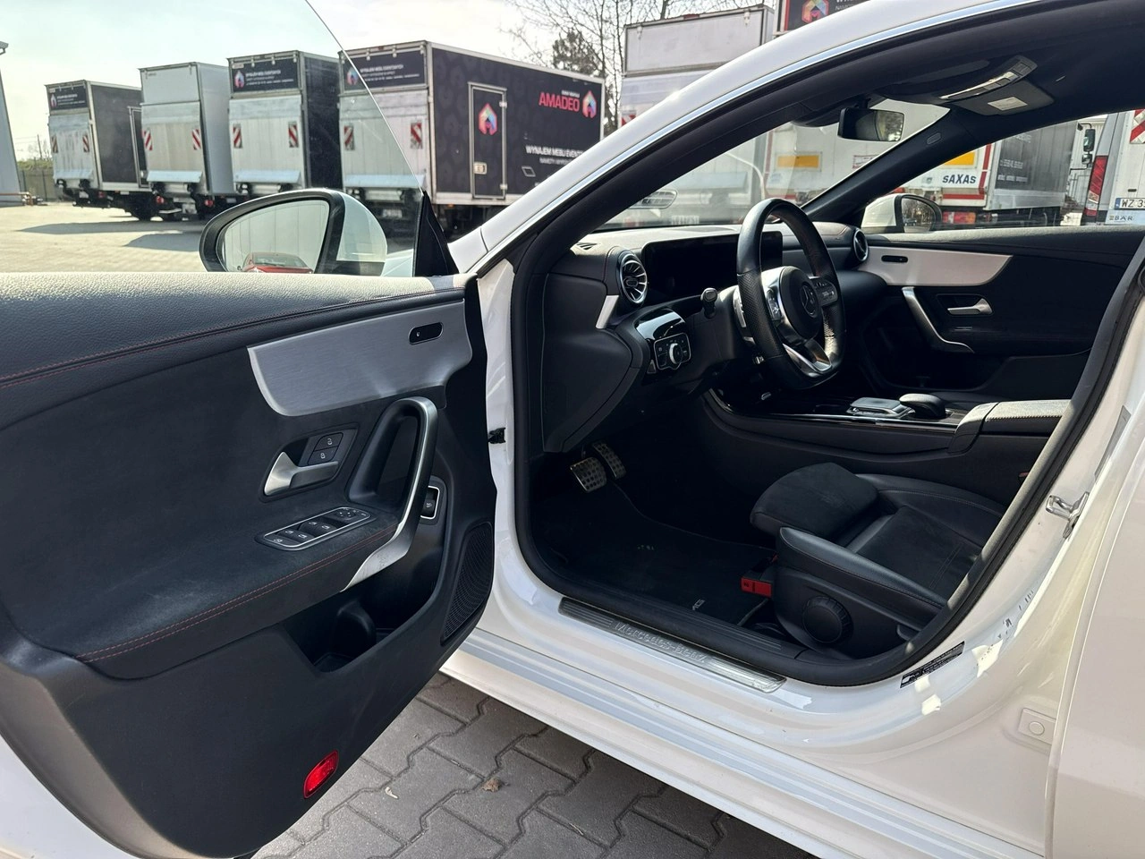 Mercedes CLA 200 - Zdjęcie 9